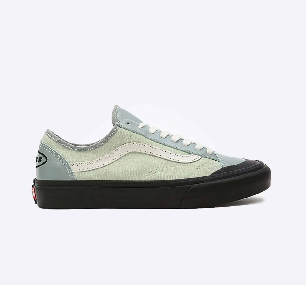 vans varix wc distort check black white - Image 1